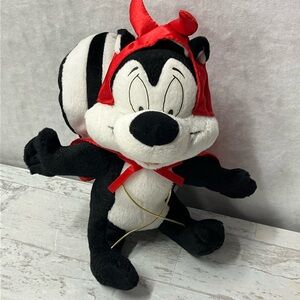 Looney Tunes Pepe Le Pew Vintage 9" Skunk Plush Red Devil Cape Valentine